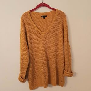 American Eagle Outfitters Yellow V-Neck Sweater